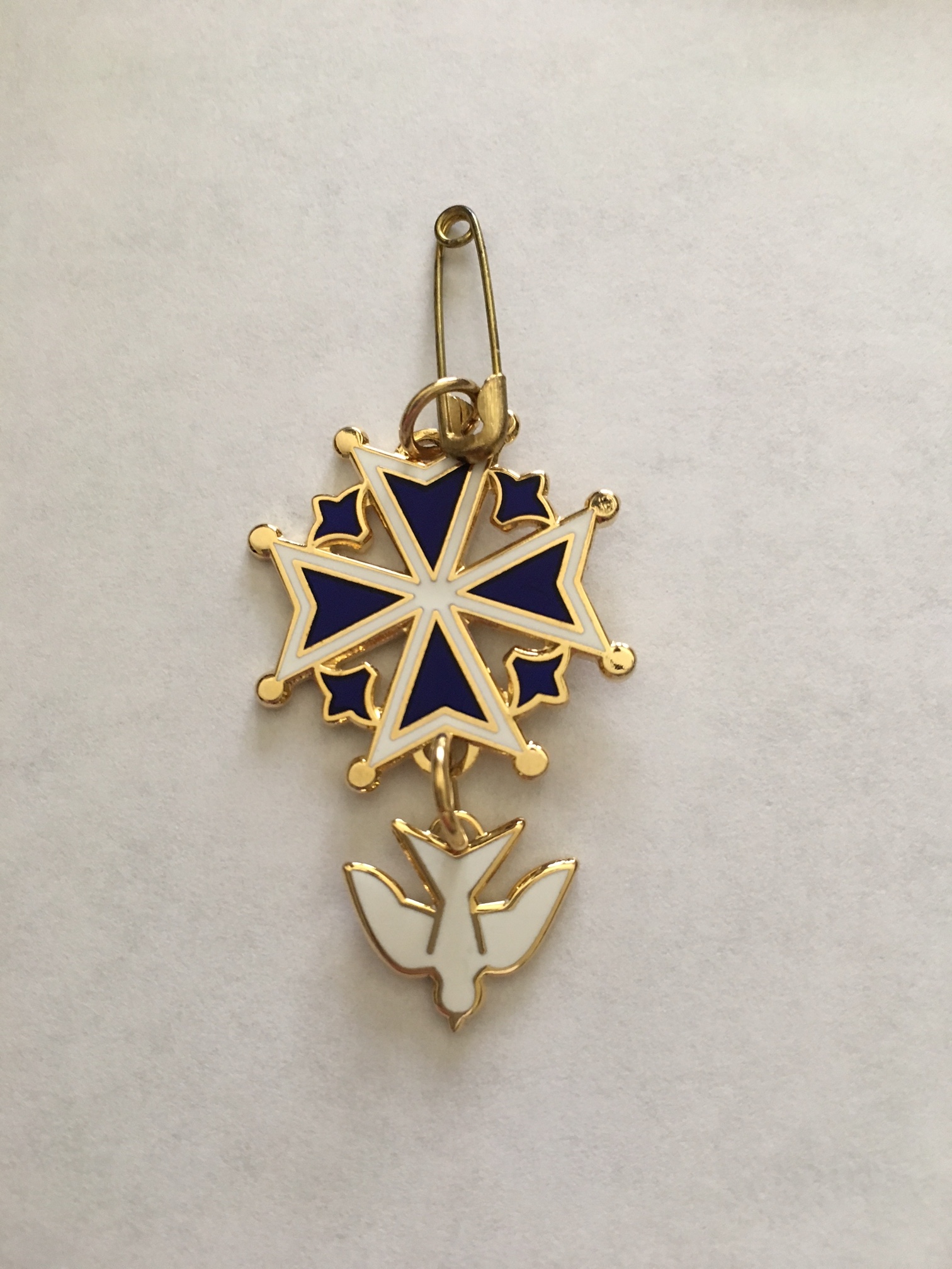 huguenot-cross-pendant